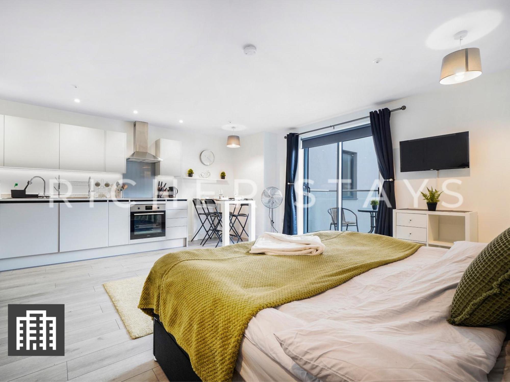 Cosy Studio Apartment- Hemel Hempstead High Street Bagian luar foto